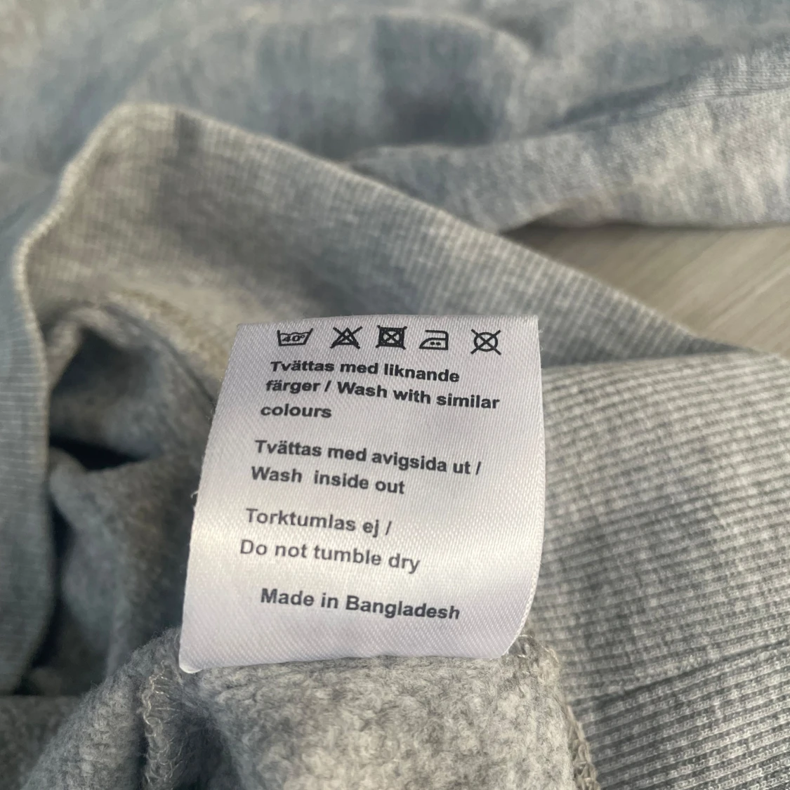 Grå tröja från 157 - 3