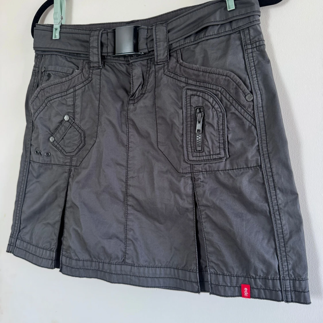 Minikjol i y2k stil från esprit  - 1