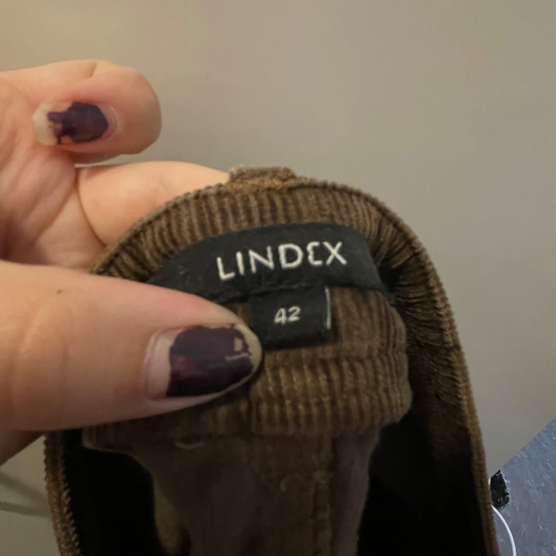 Brun manchesterkjol från Lindex - 2