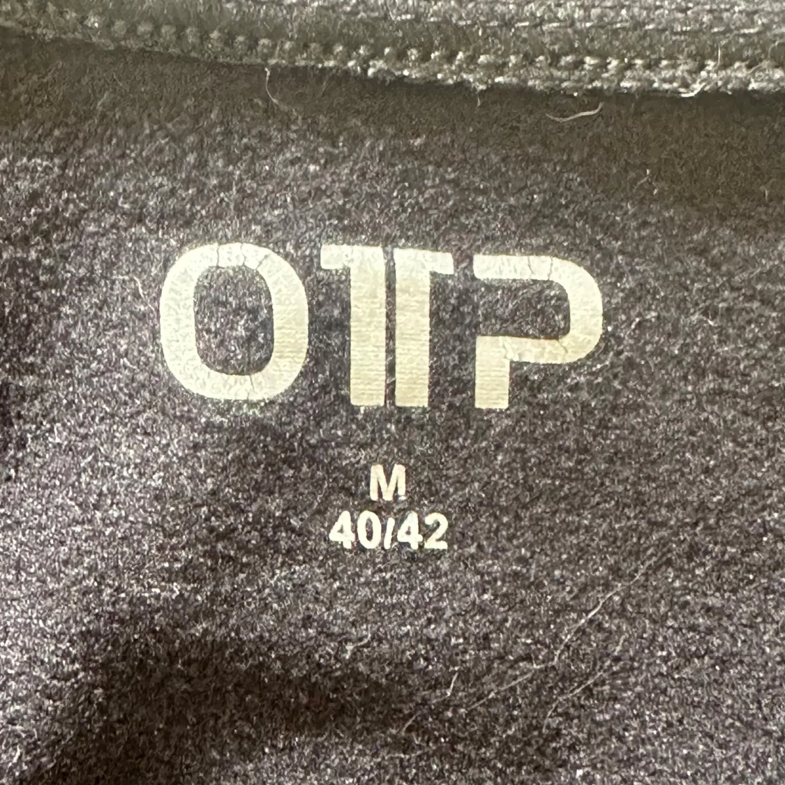 Svart träningsjacka från OTP med huva - 2