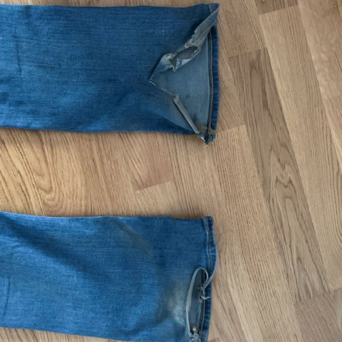 Blå bootcut jeans från Zara - 4