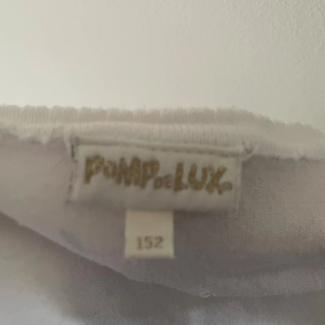 Vit kofta från POMPdeLUX - 2