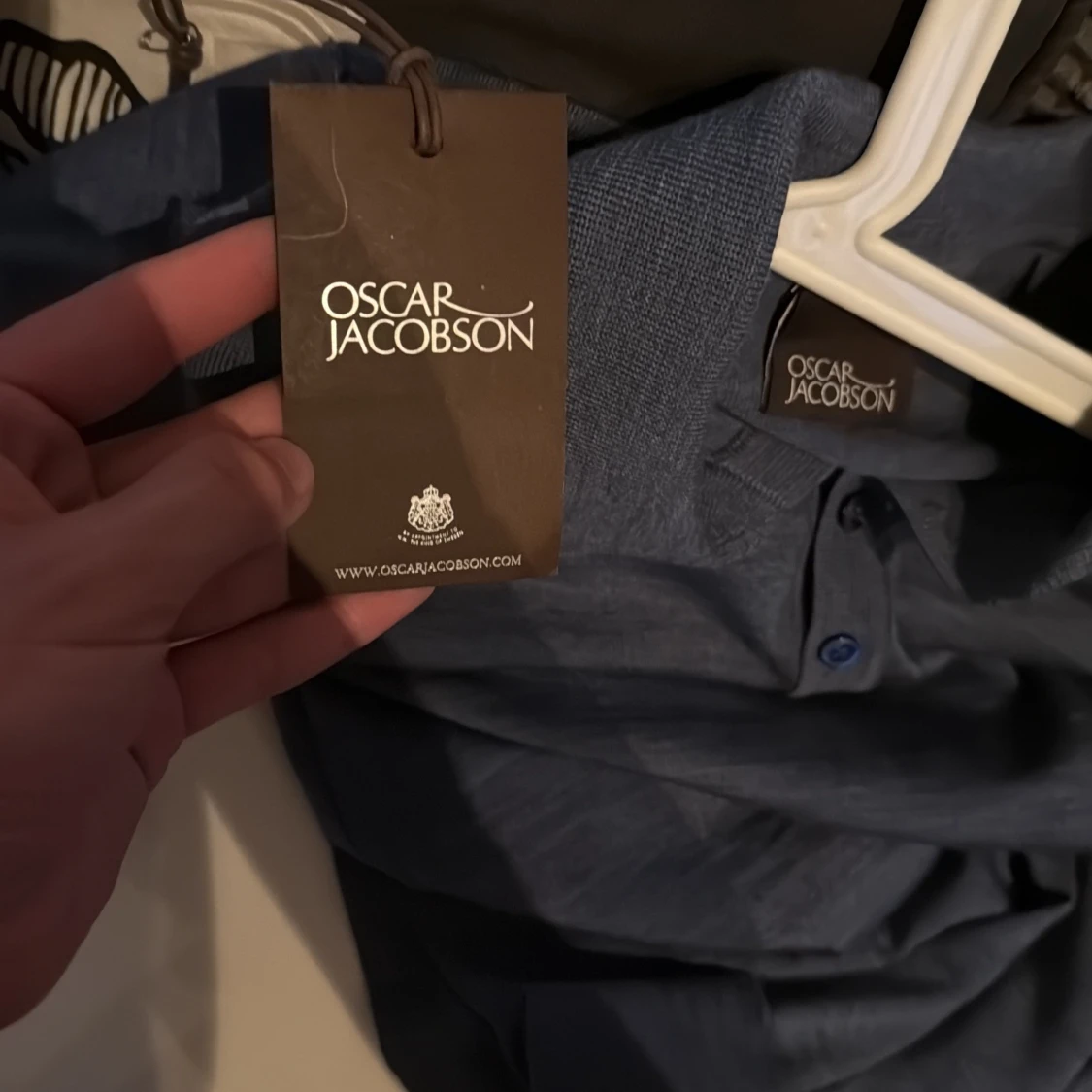 Blå pikétröja från Oscar Jacobson - 3