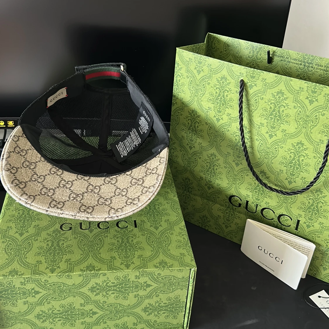 Gucci keps med orm-motiv - 1