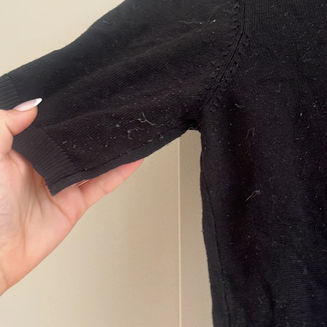 Svart finstickad T-shirt från HM - 2