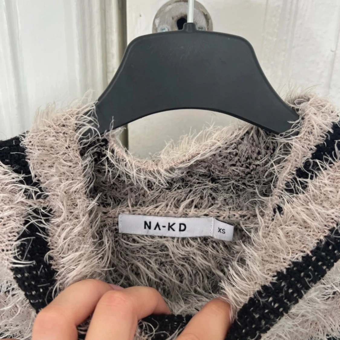 Zebramönstrad fluffig tröja NA-KD - 2