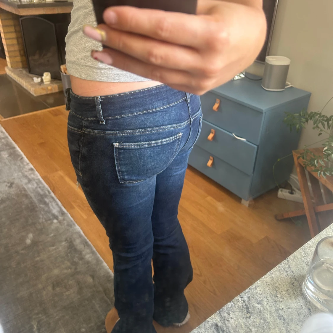 NYA UTAN PRISLAPP Populära bootcut jeans från Gina Tricot  - 2