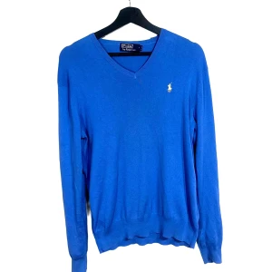 Ralph Lauren Tröja - V-Neck Ralph Lauren tröja. Bra skick. 