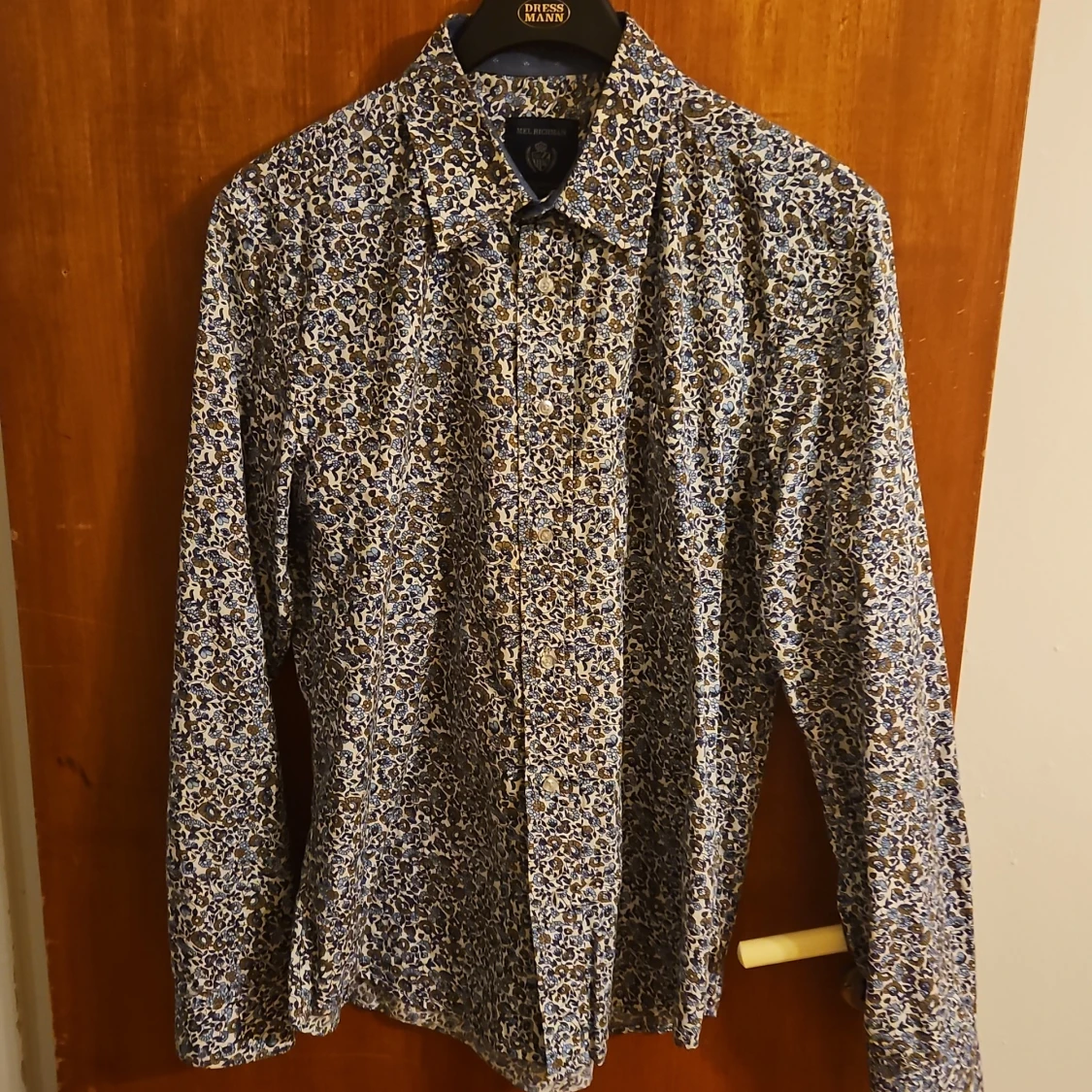 Blommig skjorta från Mel Richman