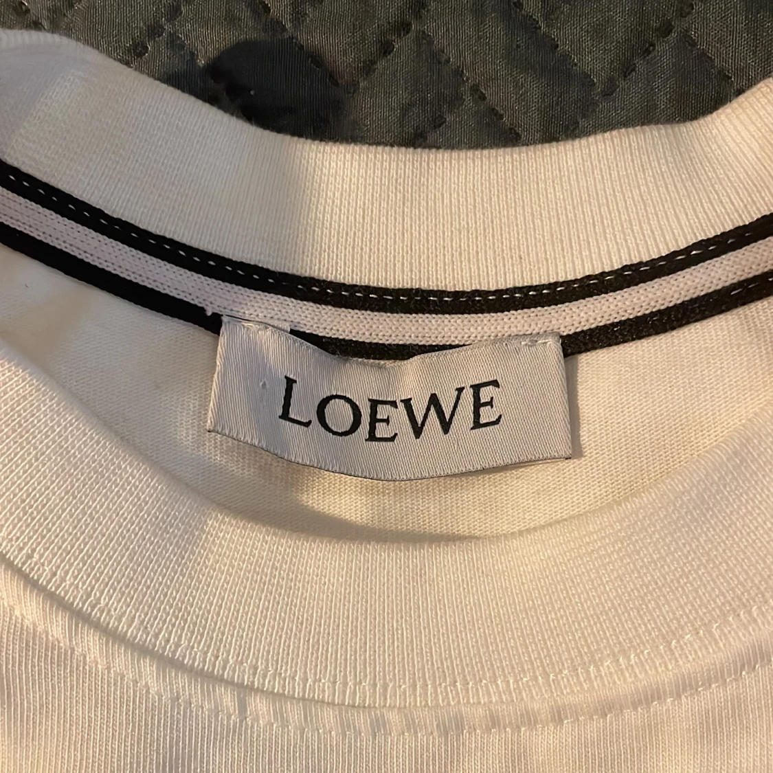 Vit Loewe t-shirt med broderad logga - 2