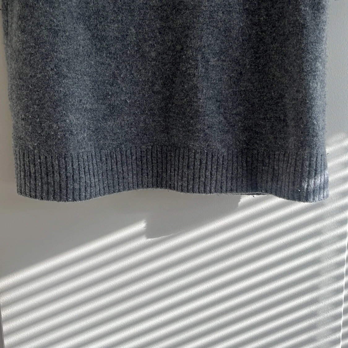 Grå stickad topp från Zara - 2