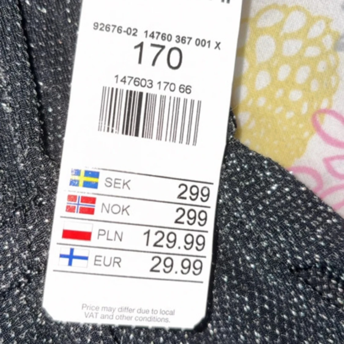 Glittrig svart långklänning - 1