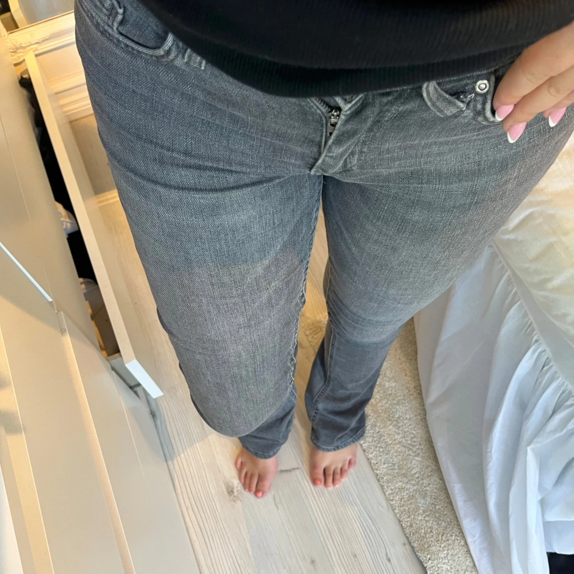 Grå bootcut jeans med normal passform - 3