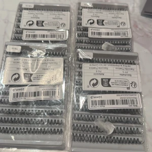 Fransar - Oöppnade fransar, små knippor D böj