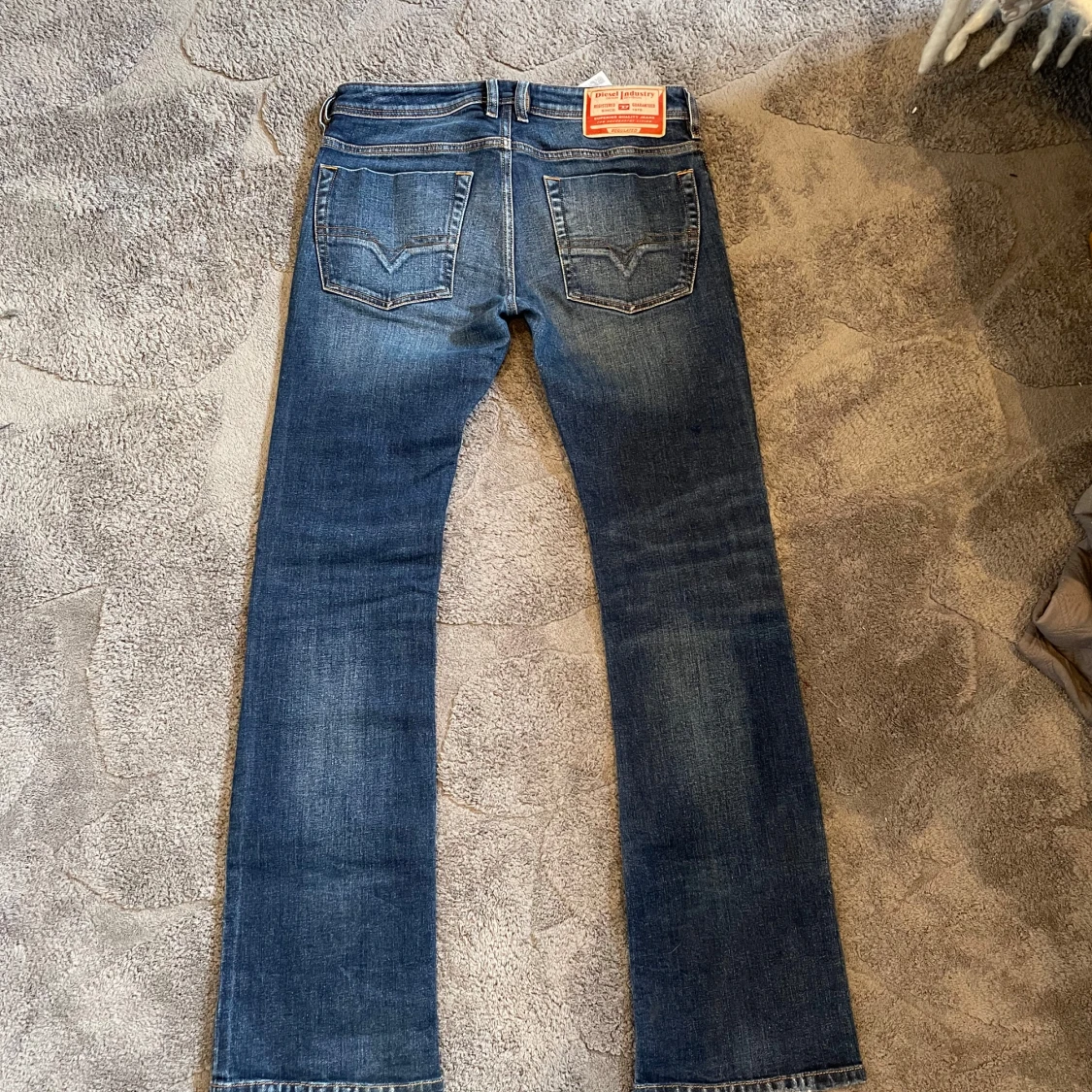 Blå bootcut jeans från Diesel - 3