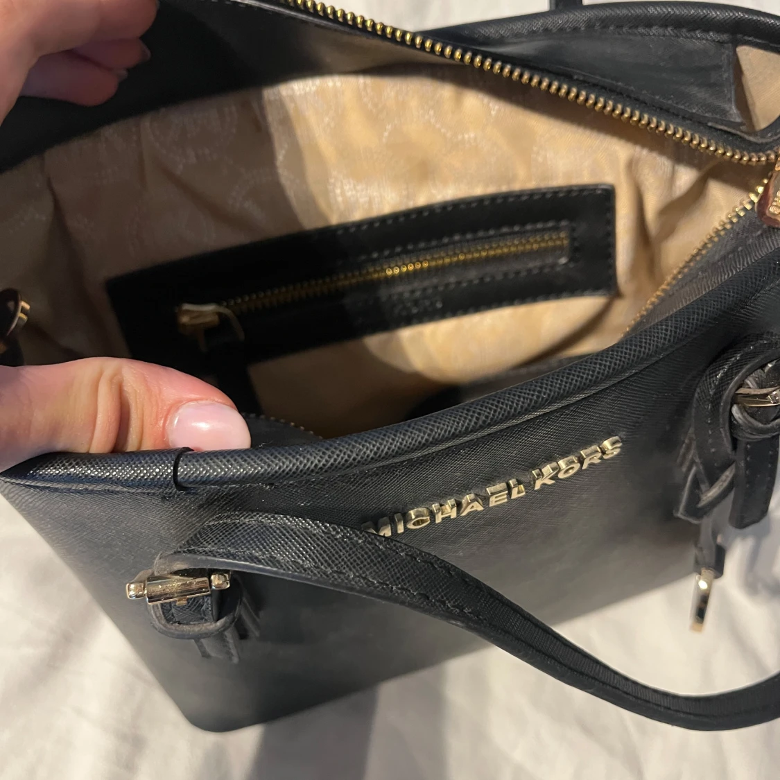 Svart handväska  - 3