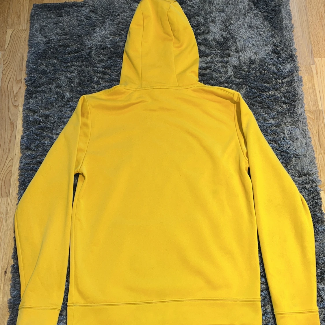 Gul hoodie från The North Face - 1