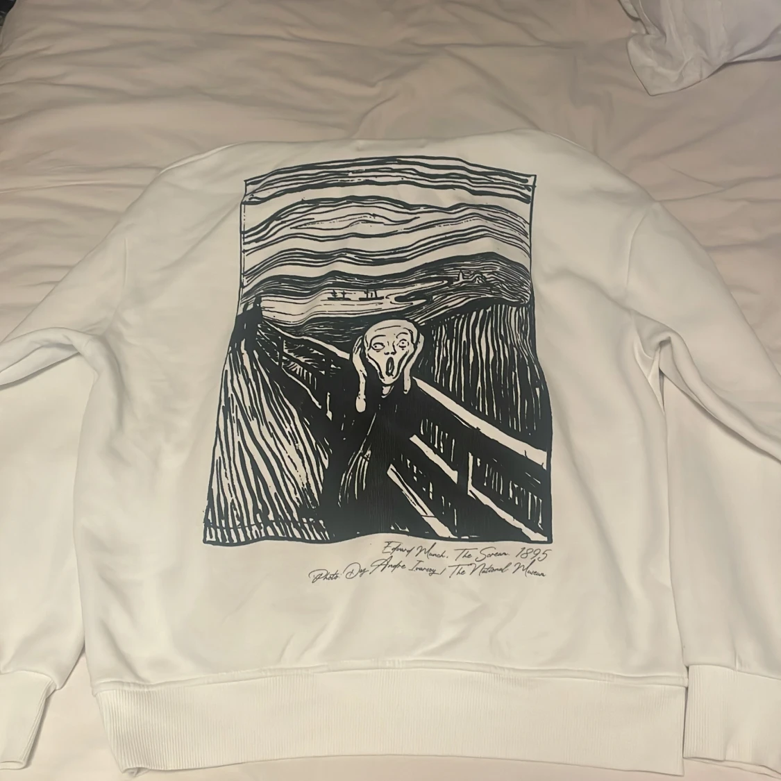 Vit hoodie med Scream-print från Primark - 1