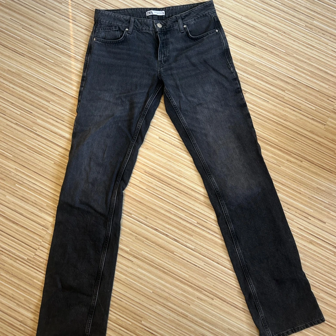 Svarta raka jeans från Zara - 1