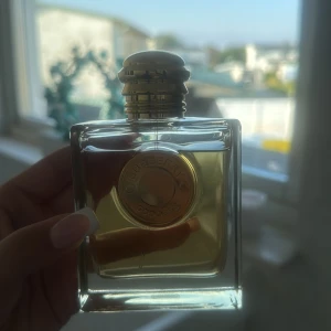 Burberry Goddess parfym 100ml - Använd några gånger