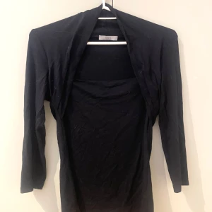 Svart trekvarts ärmad topp Marks & Spencer - Topp med trekvartslånga ärmar