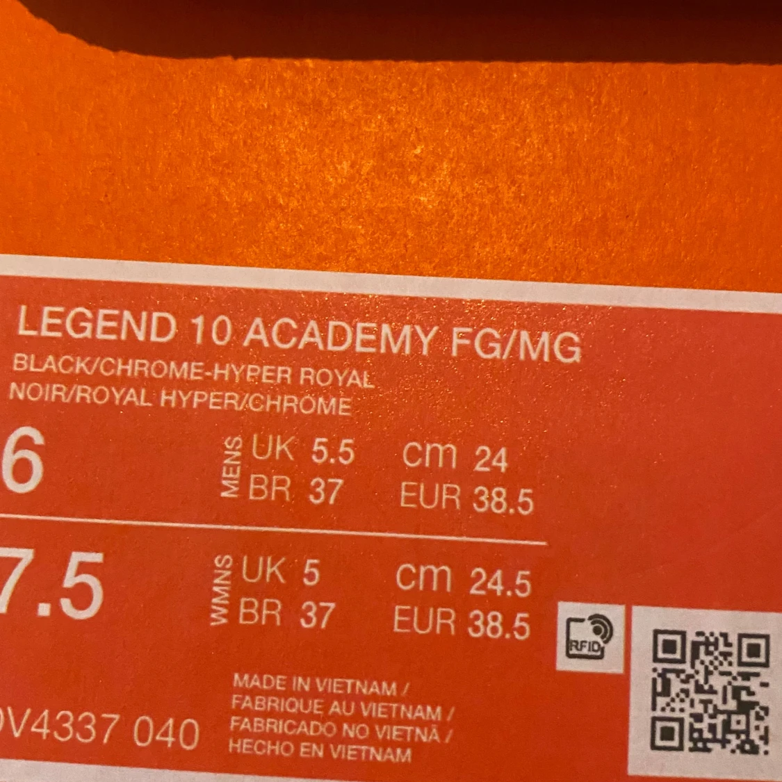 Nike Legend 10 Academy FG/MG fotbollsskor EU 38,5 - 2