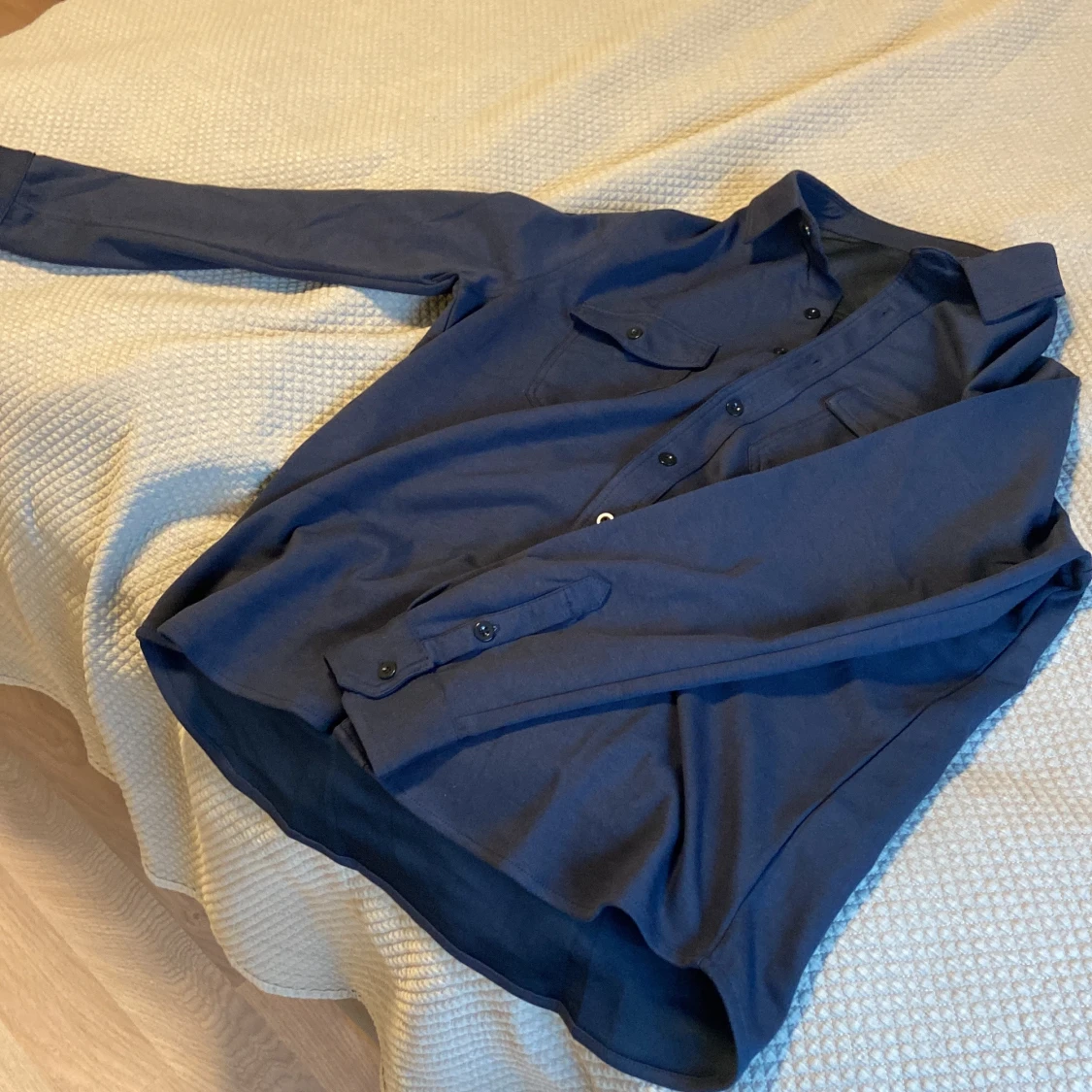 Mörkblå overshirt - 1