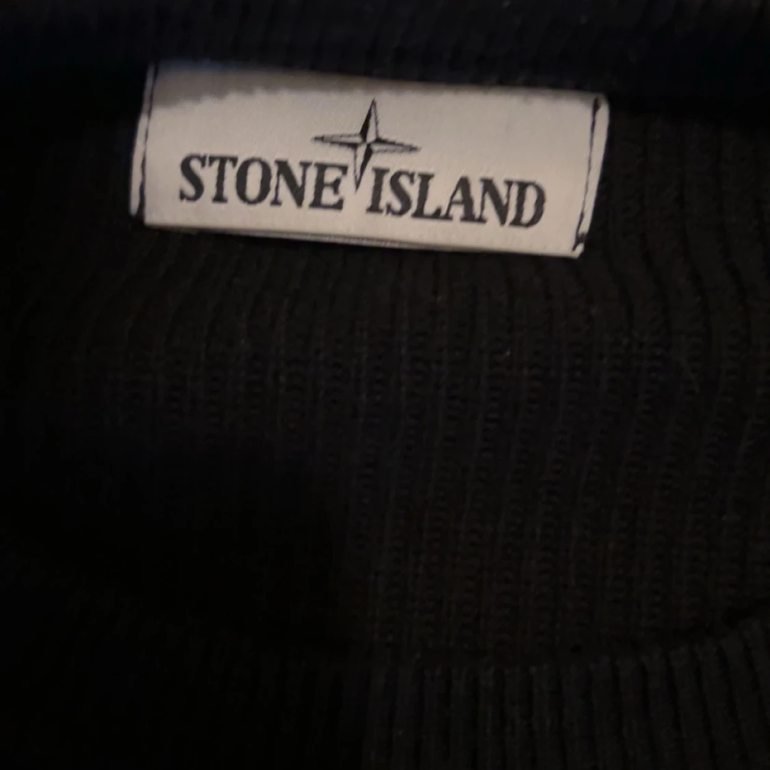 Svart tröja från Stone Island - 3
