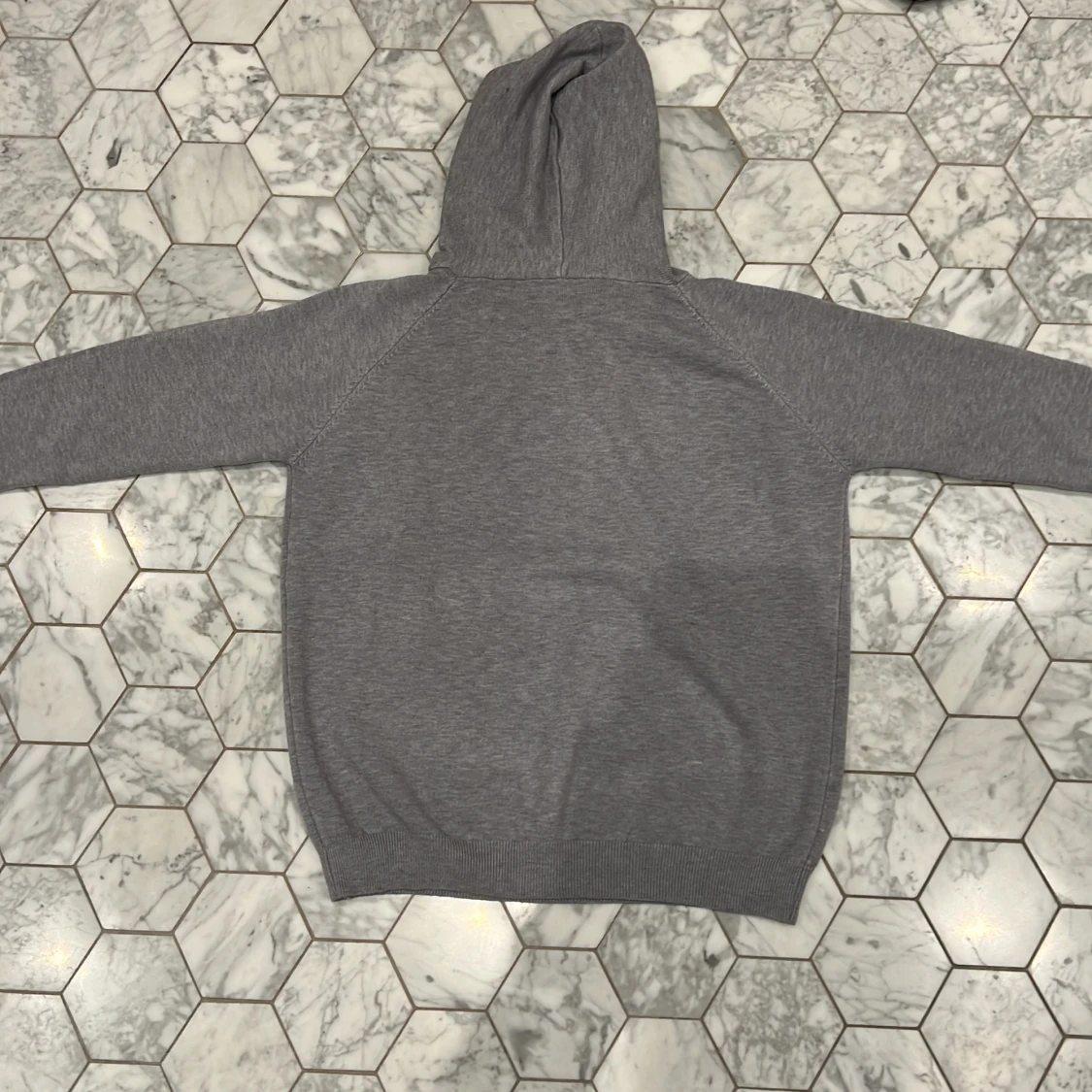 Grå merinoull hoodie - 1