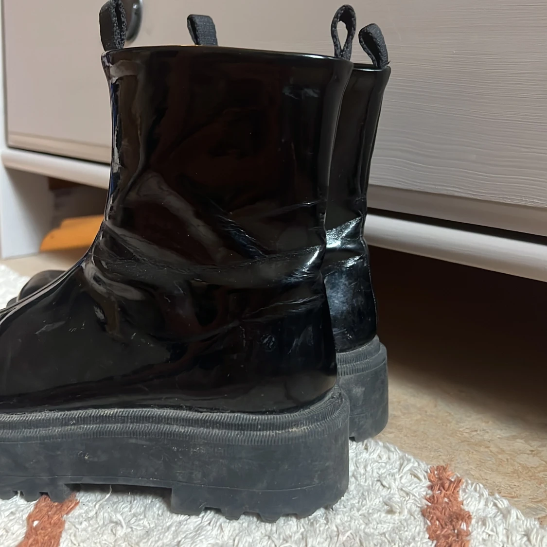 Svarta chunky boots med dragkedja - 1
