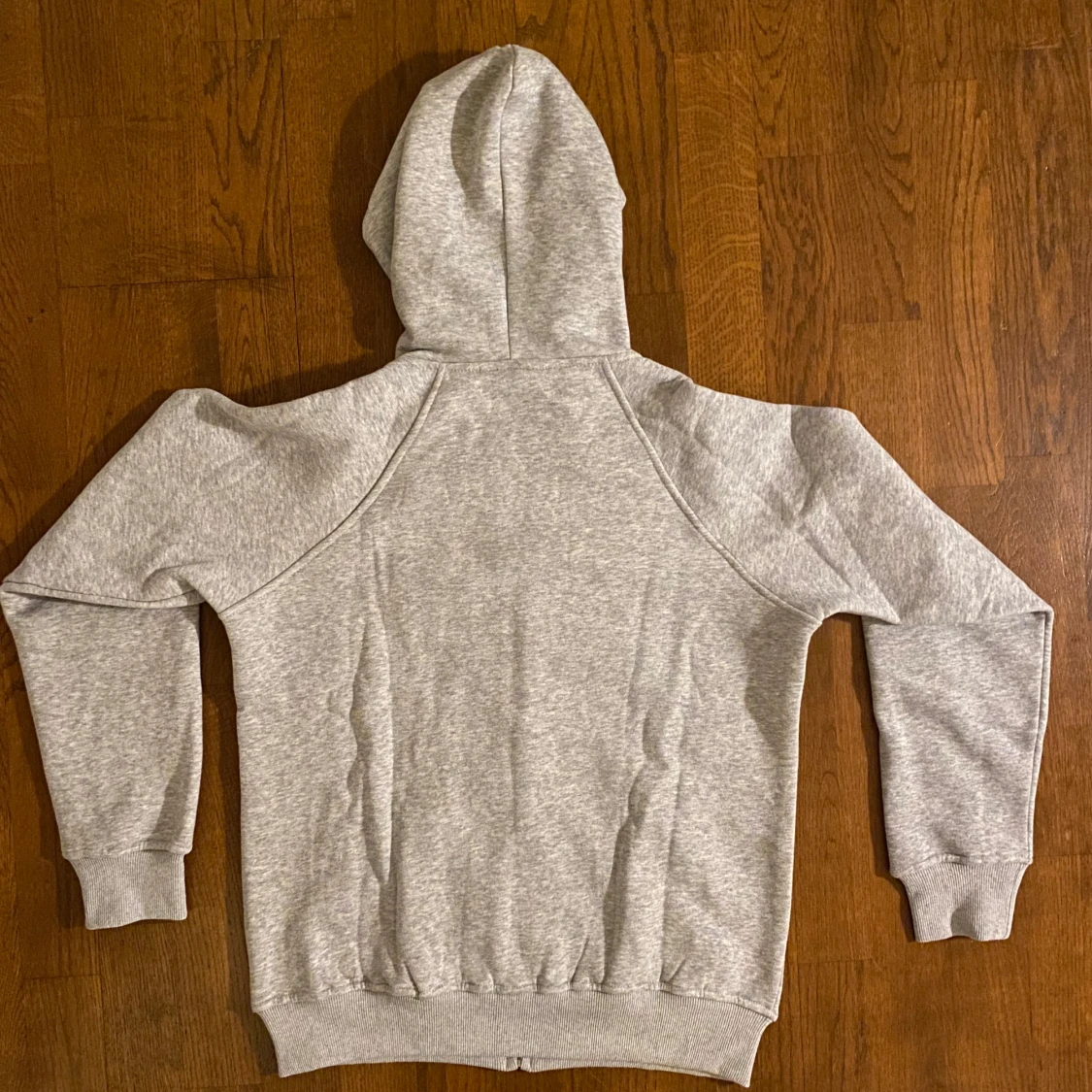 Grå hoodie från Burberry med dragkedja - 1