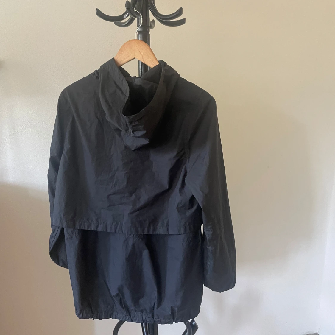 Svart Nike vindjacka med huva - 1