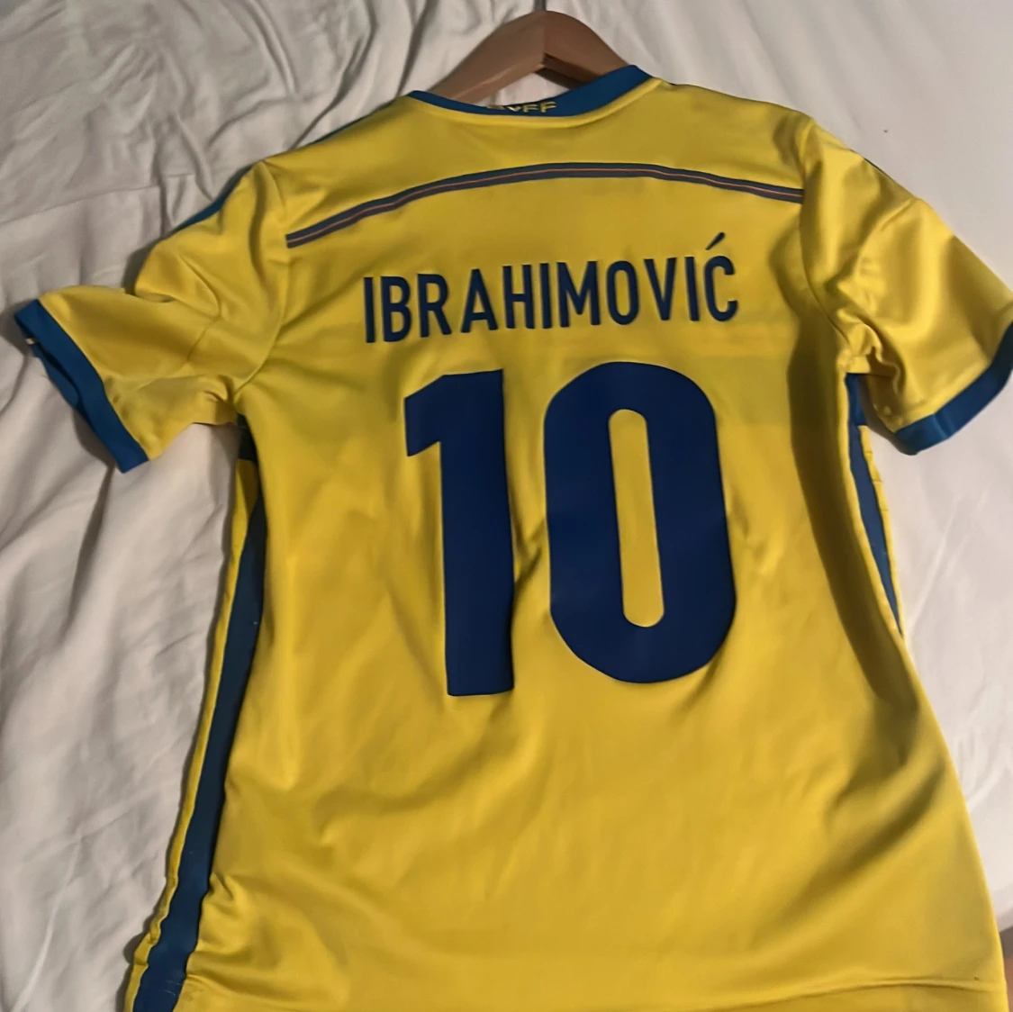 Sverige Ibrahimovic 10 Adidas tröja - 1