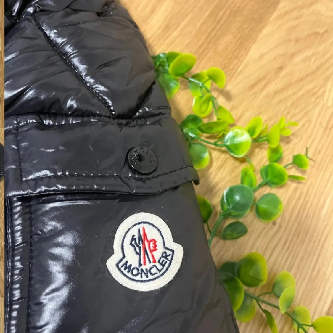 Svart dunjacka från Moncler !passa på nu! - 1