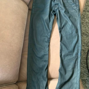 Replay black jeans! - Säljer dessa på skit bra kondition och det är size W34. 