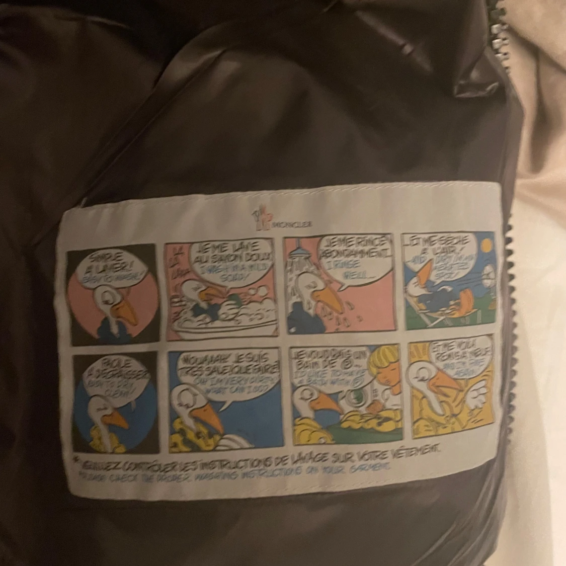 Svart dunjacka från Moncler - 2