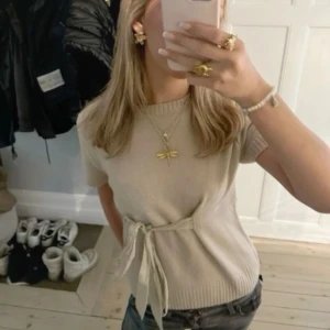 Jättefin tröja från zara!! - Säljer den här då den tyvärr inte kommer till användning  i storlek S. 🩷 Är tyvärr inte öppen för byten för tillfället ❤️