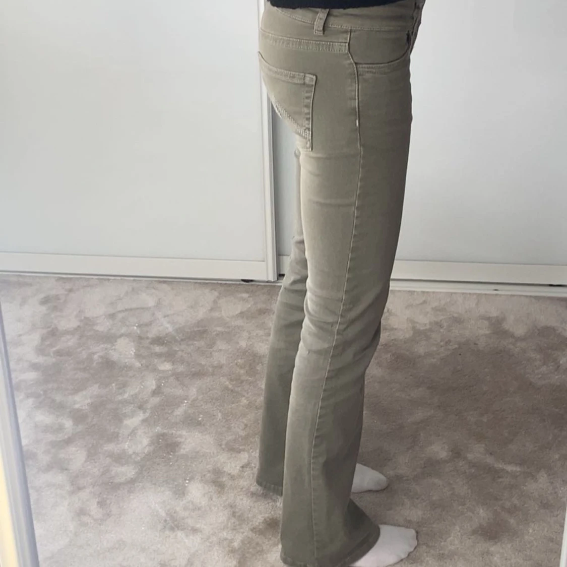 Olivgröna bootcut jeans - 4
