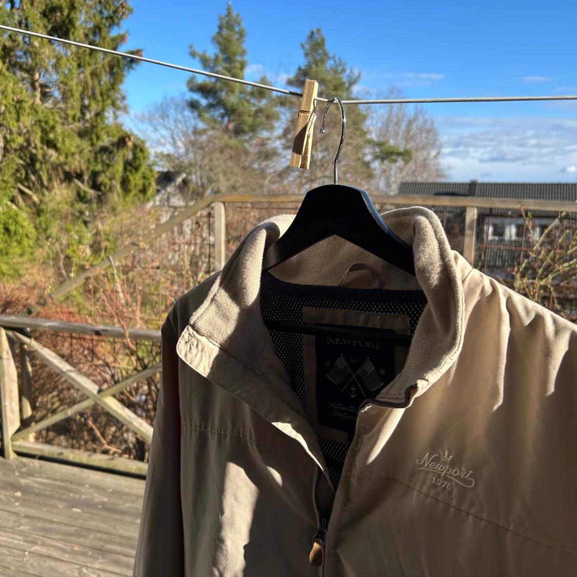 Beige tunn jacka från Newport - 2