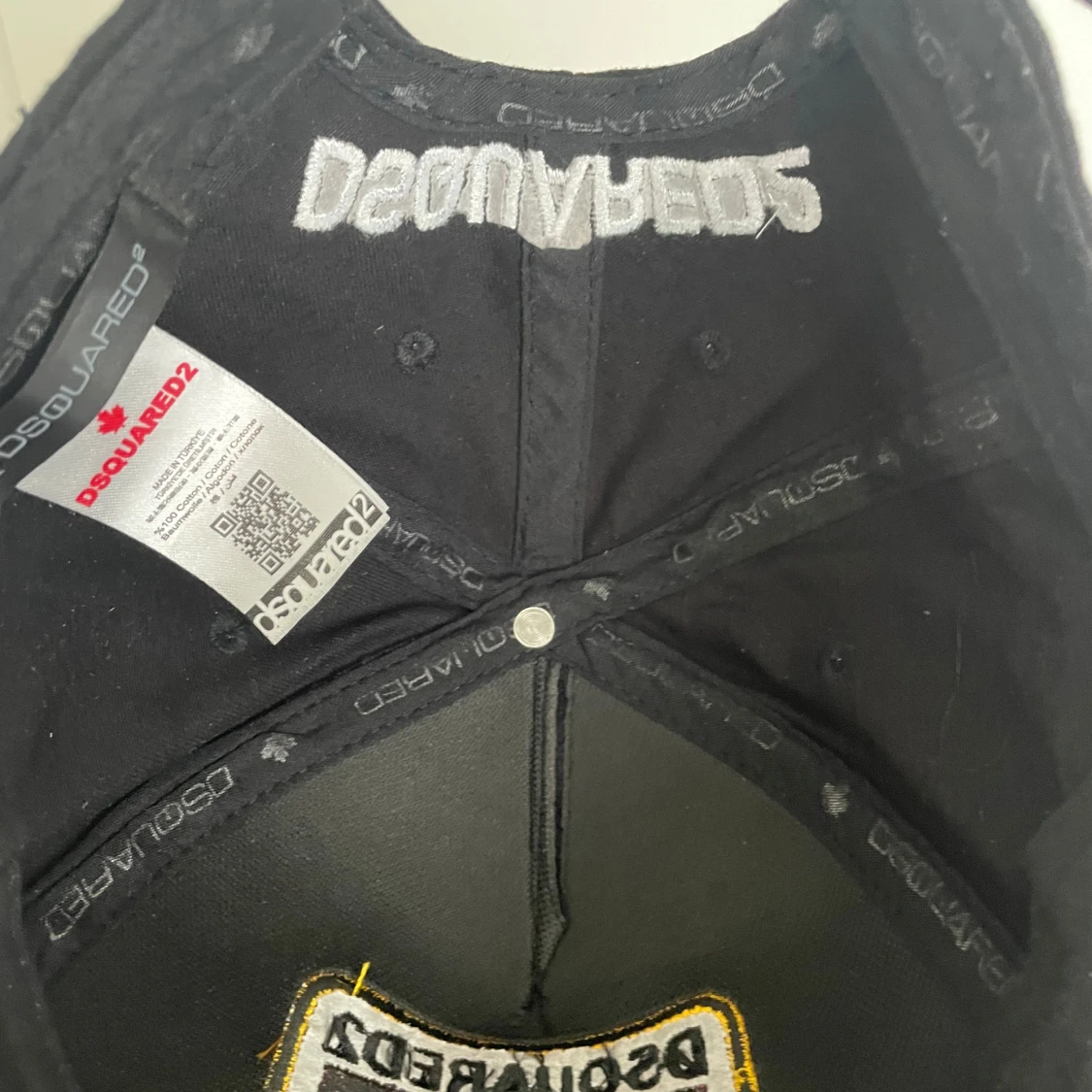 Svart keps från Dsquared2 - 1