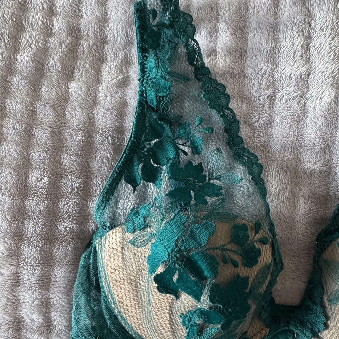 Grön spets bh - intimissimi  - 3