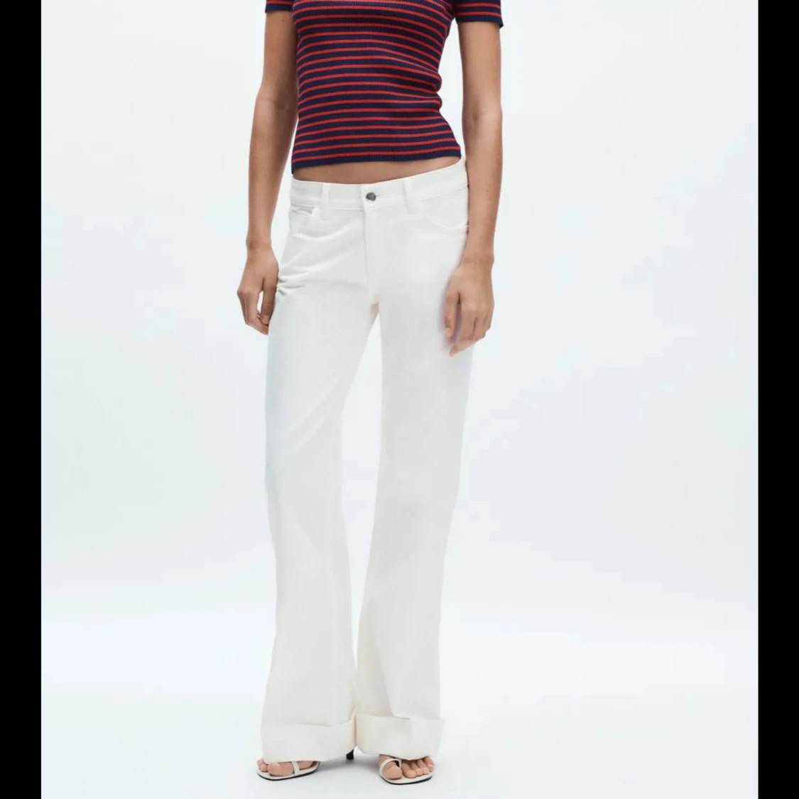 Låg midjade flare jeans