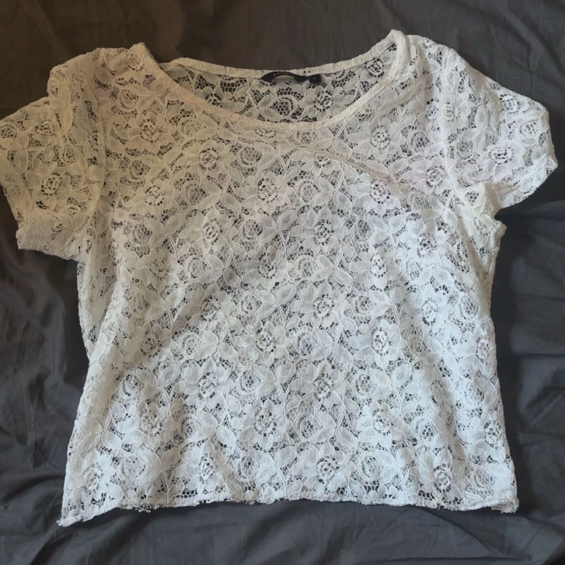 Vit topp  - 1