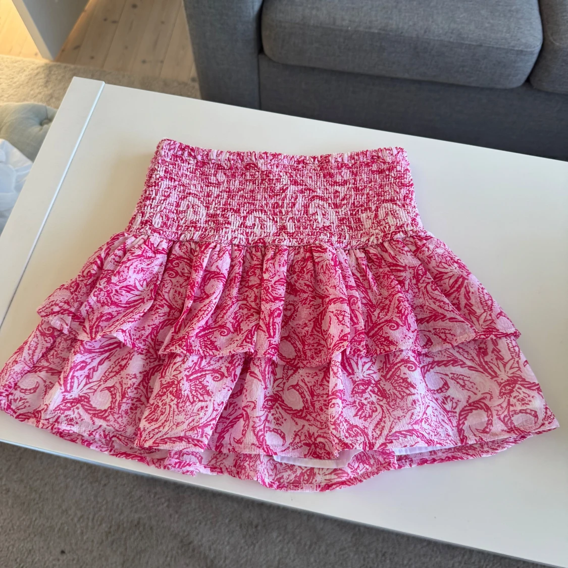 Rosa volangkjol med mönster - 2