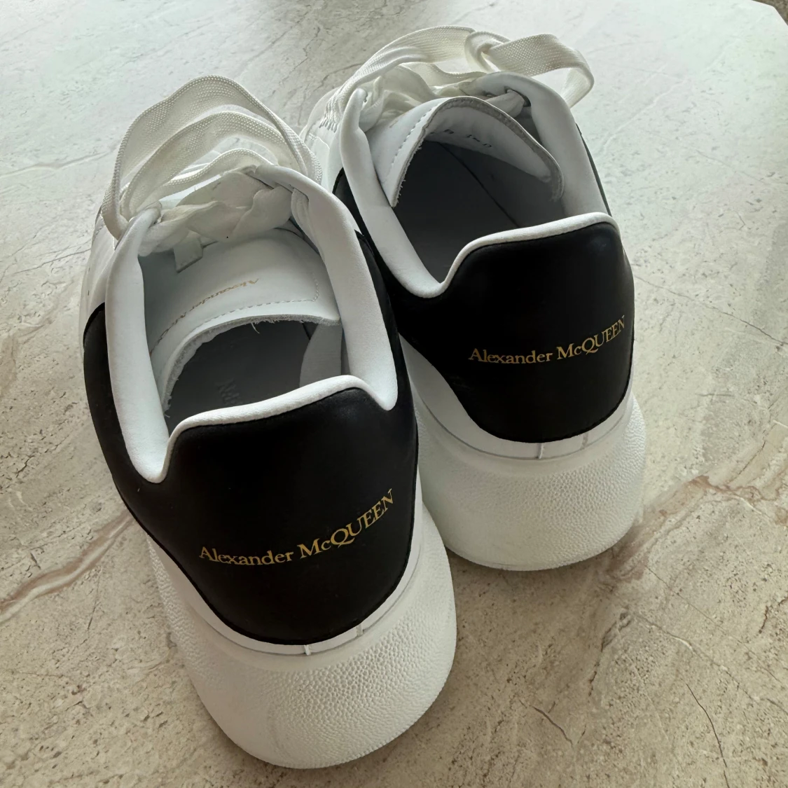 Alexander McQueen vita sneakers