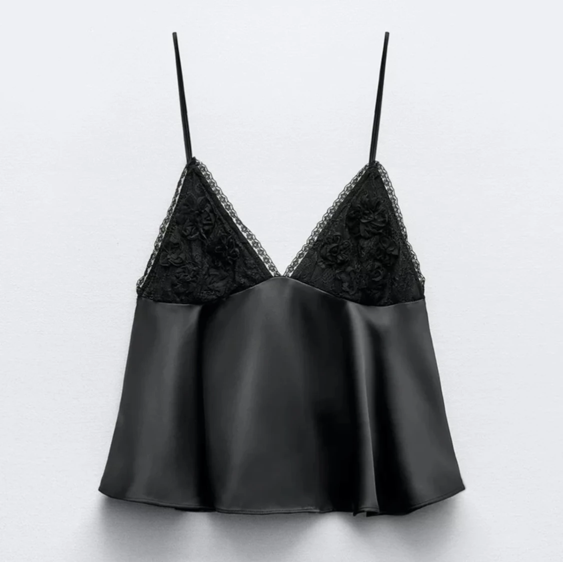 Svart zara linne i satin  