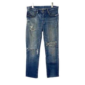 Rare Hysteric glamour distressed jeans - Storlek w30. 95cm längd. Kan diskutera pris.