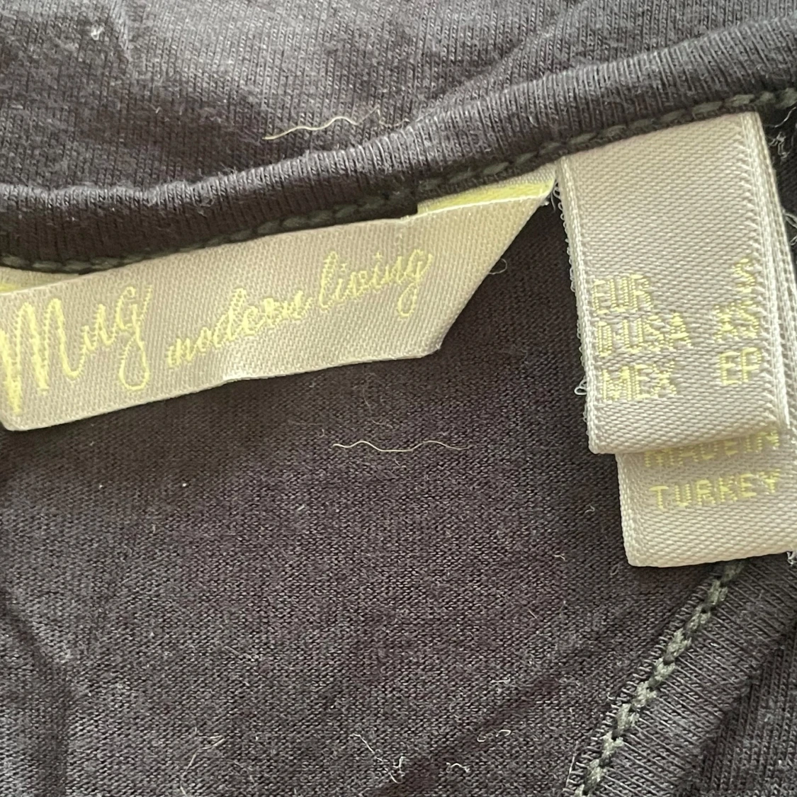 Svart linne med silvriga paljetter  - 2