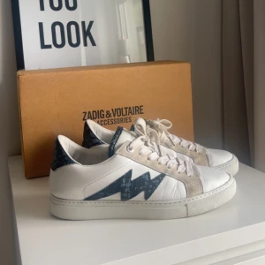 Zadig & voltaire - Säljer dessa as snygga skor från Zadig & Voltaire. Sparsamt använda!! 🤍