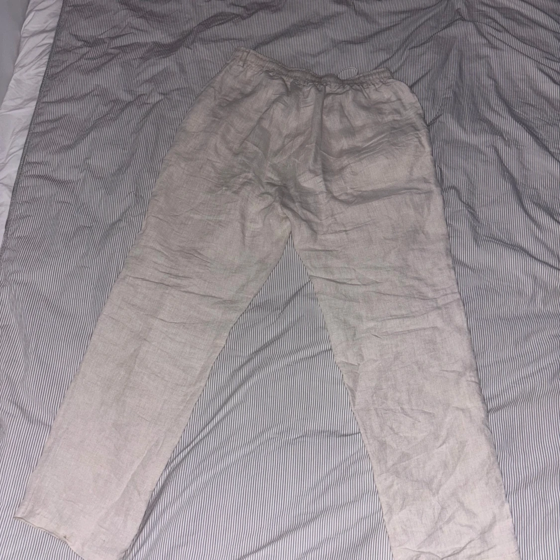 Beige linnebyxor från AKRYL - 1